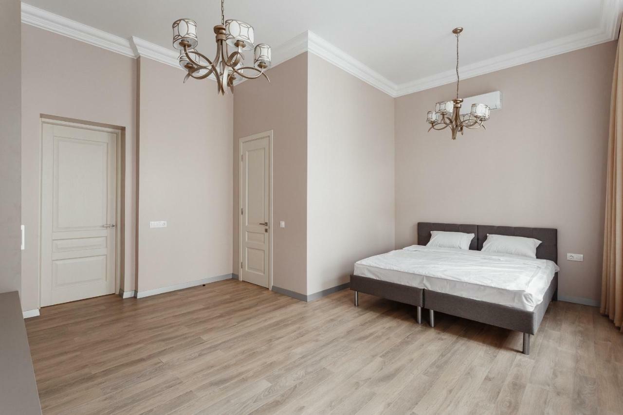 Central Barkar Apartments Odesa Exterior foto