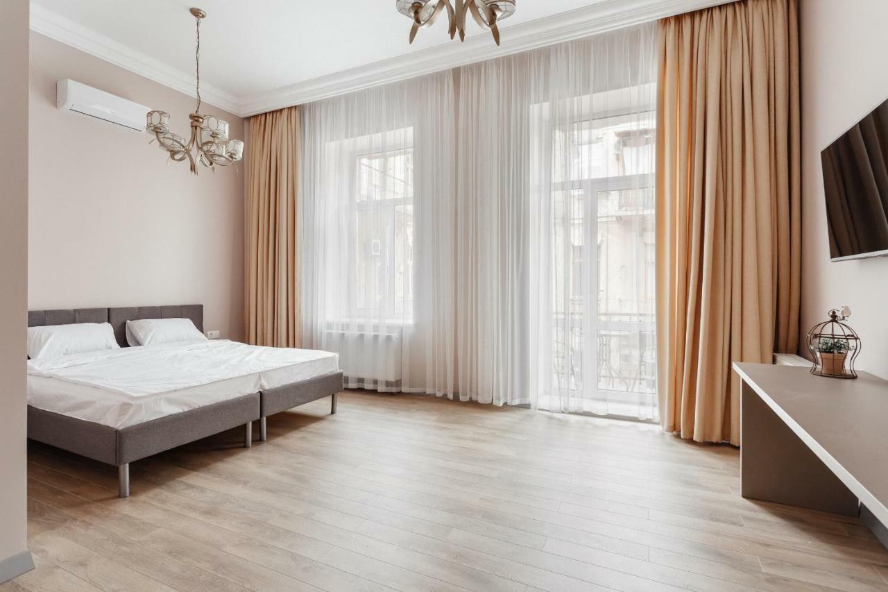 Central Barkar Apartments Odesa Exterior foto